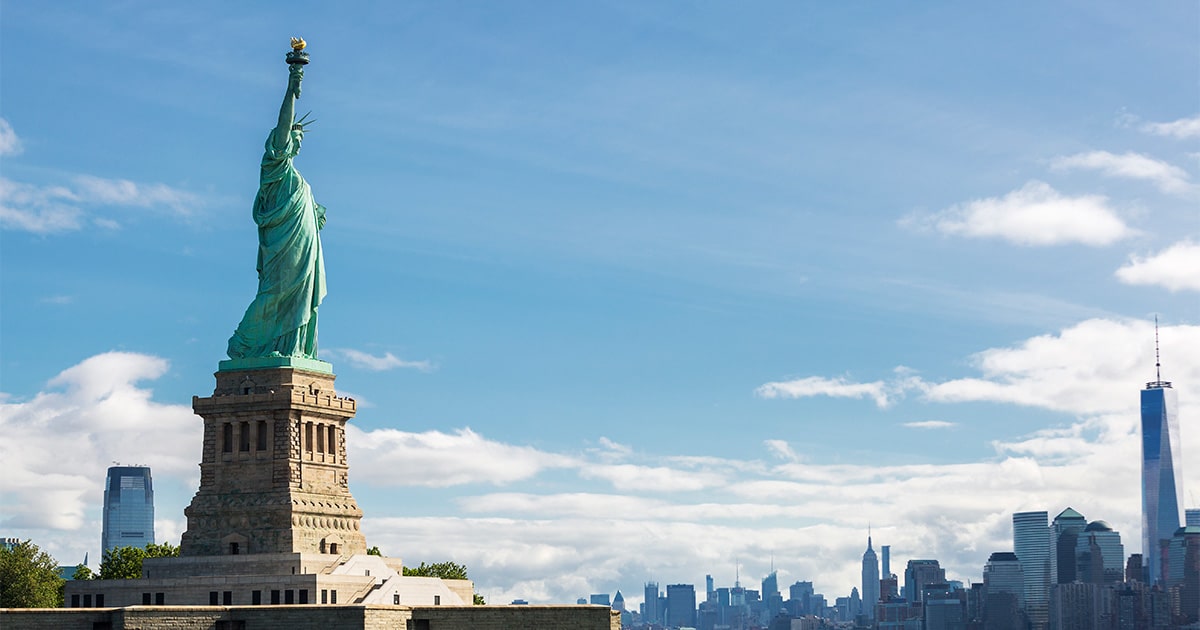 Estatua de la Libertad NY | 214 Libera la Ley Hindieh | 214 Lanzamiento - Hindieh Law